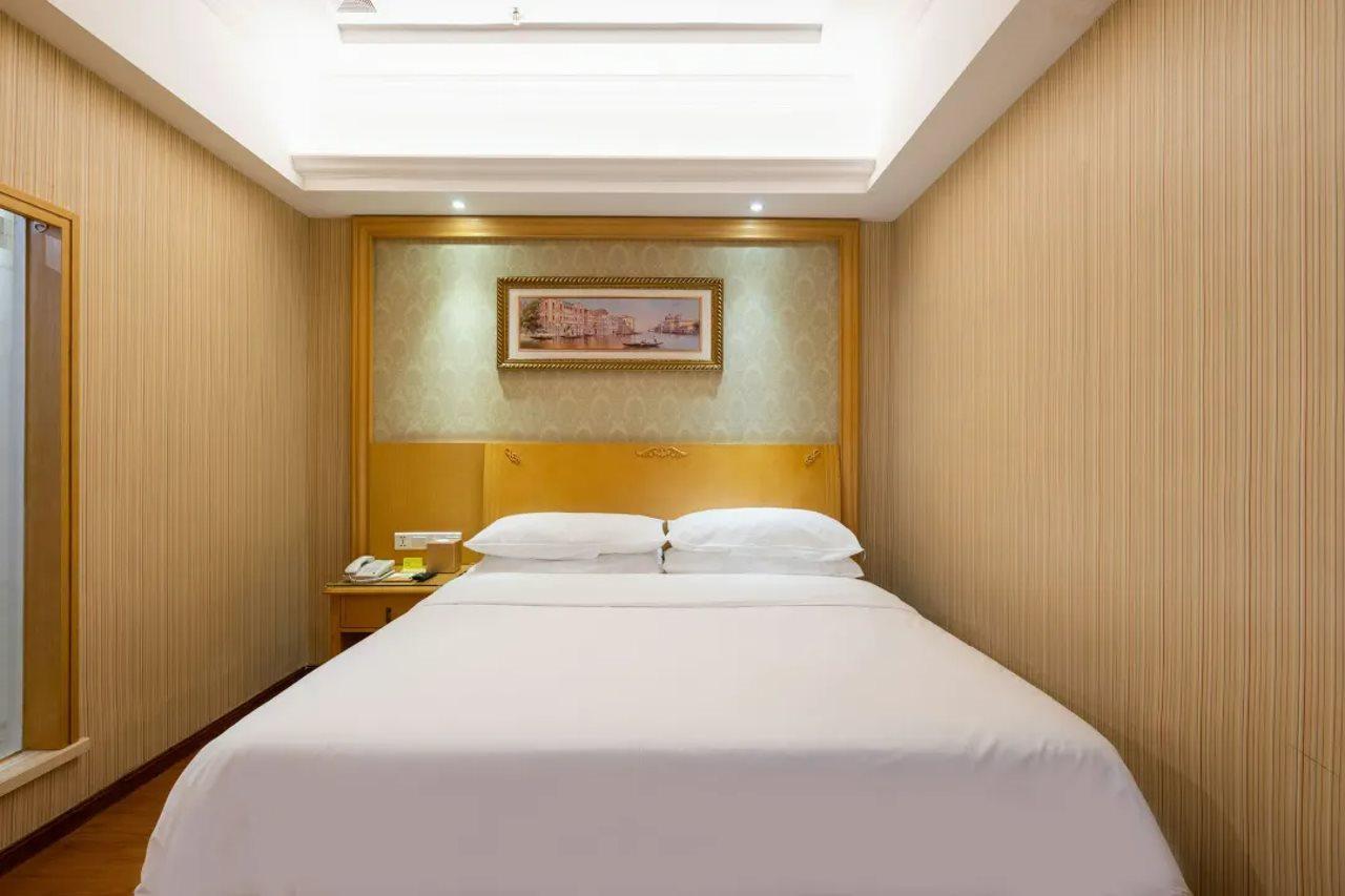 Vienna 3 Best Hotel Guangzhou Guangzhou Tower Exterior photo